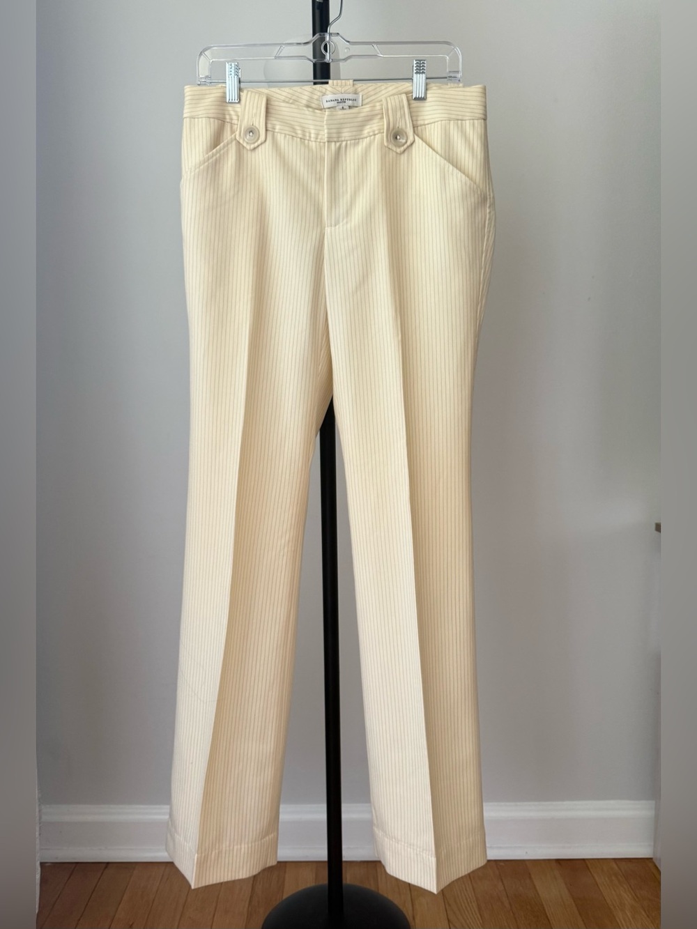Banana Republic Martin Women’s Size 6 Wool Pinstripe Pants Ivory Slight Flare